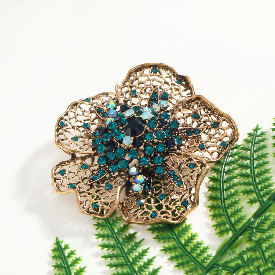 1 PCs Elegant Exquisite Style Green Large Flower Diamond Decorative Brooch Women's Fashion Brooch Hypoallergenic Suitable for Daily Banquet Vacation Wear and Gift Unisex Style