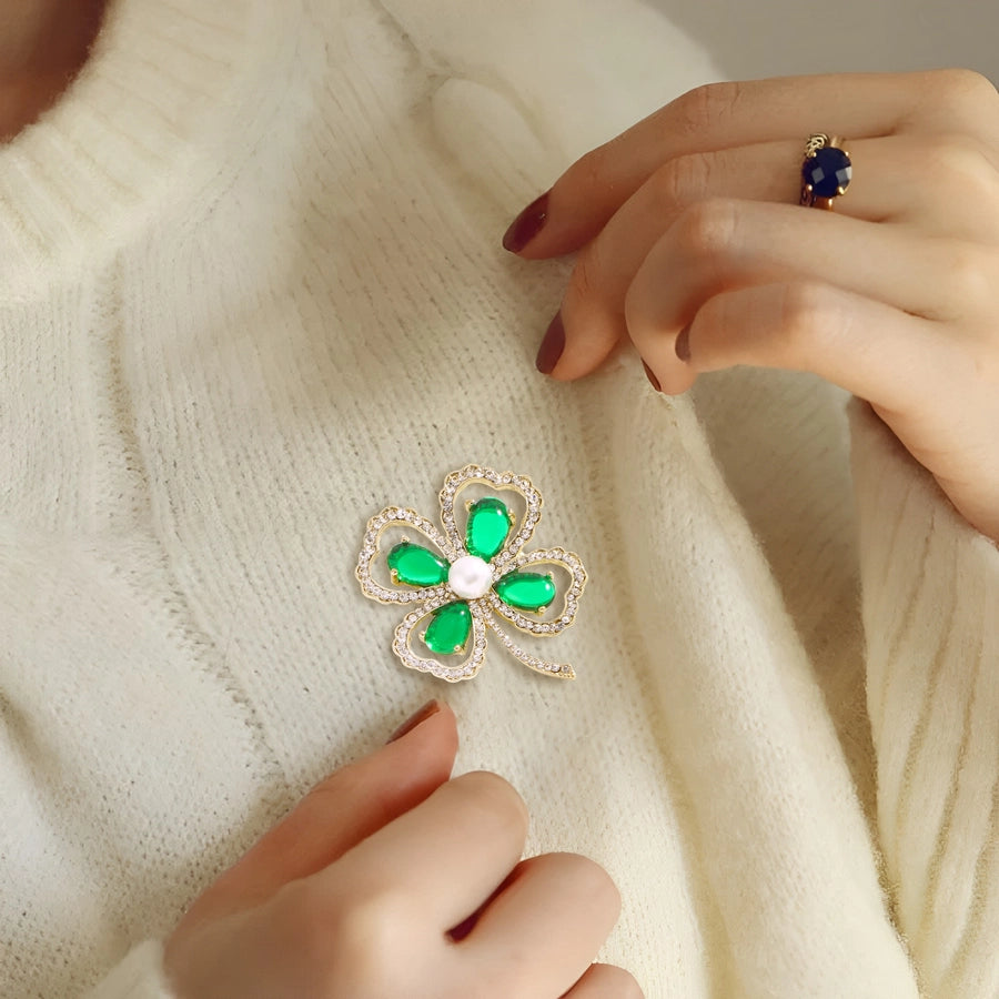 1-Piece Four-Leaf Clover Diamond Brooch Exquisite Elegant Style Women's Fashion Hypoallergenic Material Brooch Suitable for Daily Wear and Gift Unisex Style